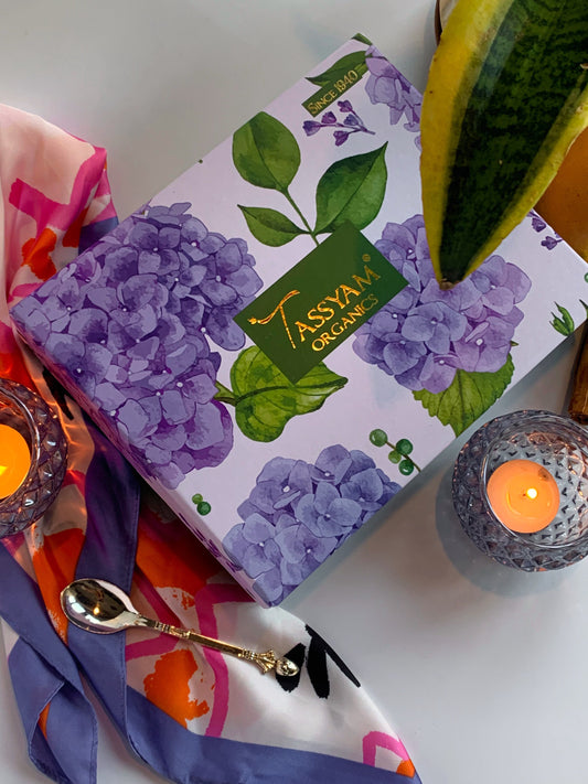 Periwinkle Gift Set of Rich Dehydrated Fruits - Tassyam Organics