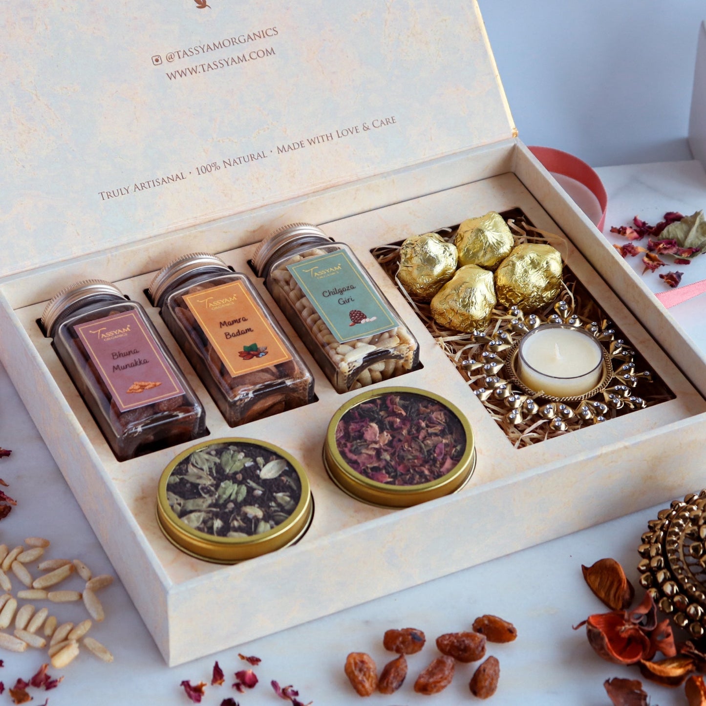 Luxury Gift Set of Rich Dry Fruits - Tassyam Organics